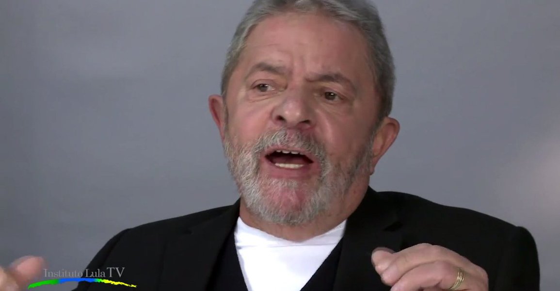 Em novo vídeo de mensagem à juventude, ex-presidente relata que ter vivenciado as eleições de 1989 o fez concluir que "não tem nada mais extraordinário que o exercício da democracia para chegar ao governo"; e lembra que perdeu quatro eleições "para convencer as pessoas que eu podia fazer mais do que aqueles que tinham governado o Brasil"; "Eu acho que valeu a pena", avalia Lula
