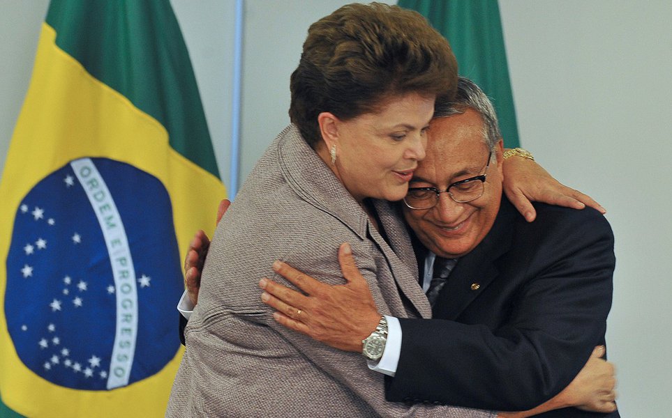 O ex-ministro do Turismo do governo Dilma Rousseff reafirmou o desejo de disputar a vaga ao Senado; o parlamentar disputa a indicação do grupo com o presidente da Assembleia Legislativa, Arnaldo Melo