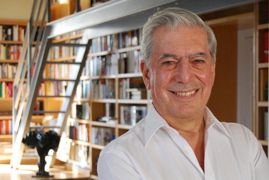 Intelectual peruano Mario Vargas Llosa publica importante artigo em que defende a experiência uruguaia de legalização da maconha, liderada pelo presidente José Pepe Mujica; "a medida afetará os traficantes e portanto a criminalidade derivada do consumo ilegal, e demonstrará com o tempo que a legalização não aumenta notoriamente o consumo", diz ele