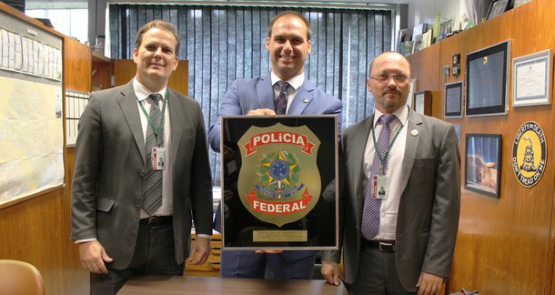 Há ineficiência ou má fé da PF na prorrogação do inquérito sobre Bolsonaro