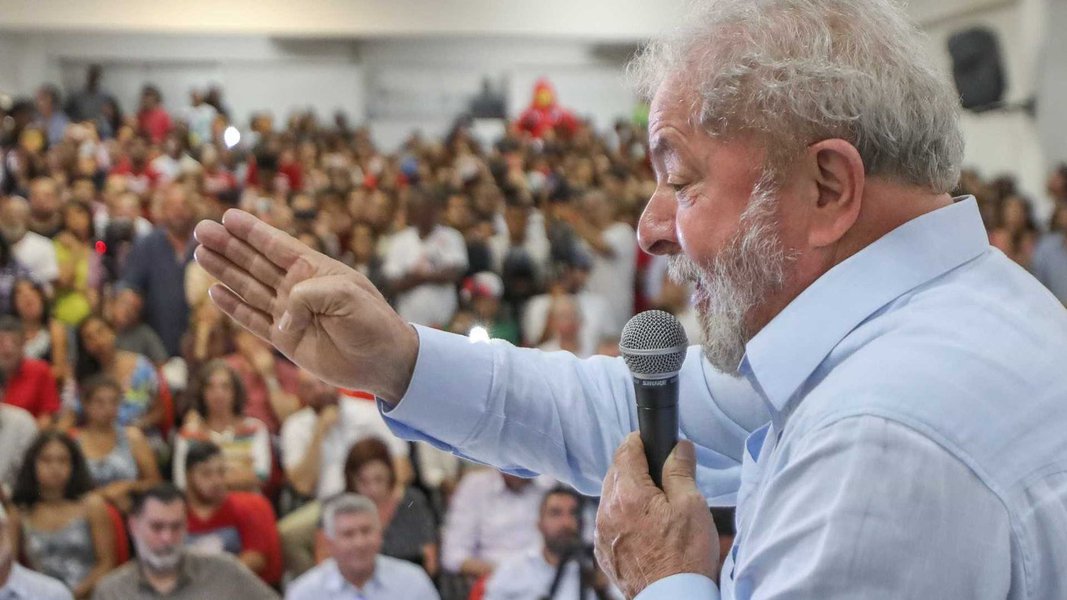 PT vai pra eleição com símbolos - e é por isso que a candidatura Lula prossegue e resiste