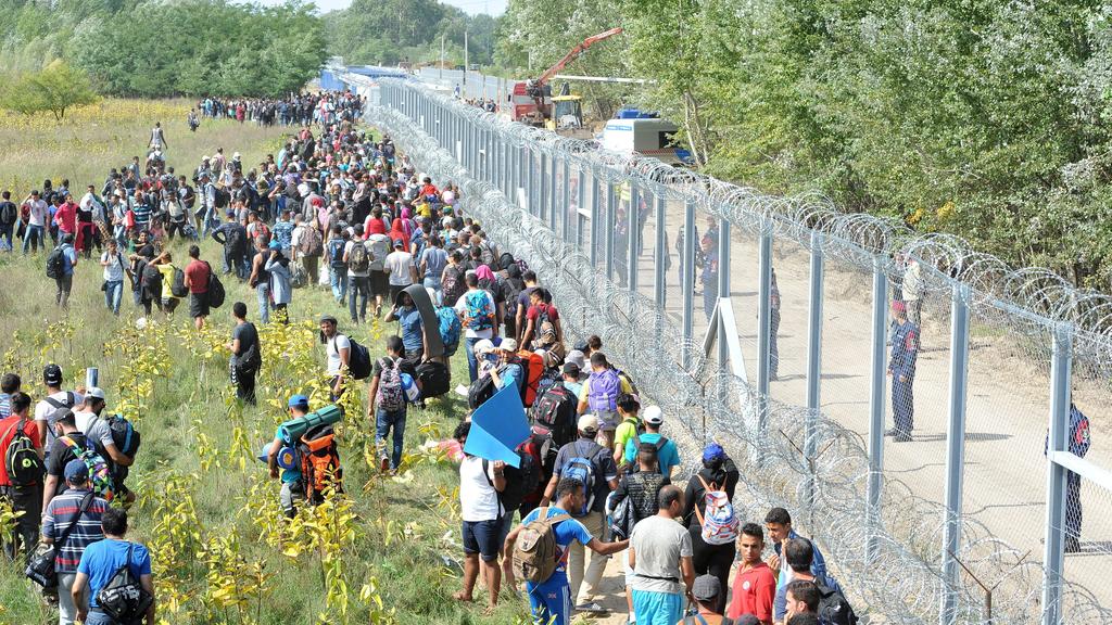 Conselho da Europa critica Hungria por expulsar migrantes