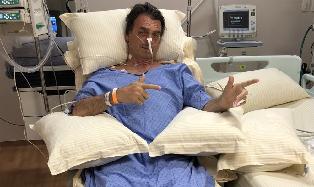 Cirurgia de emergência em Bolsonaro dura uma hora, quadro é grave e estável