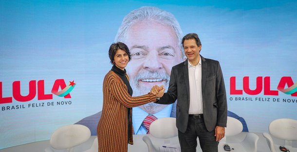 Artistas e intelectuais lançam manifesto por Haddad e Manuela
