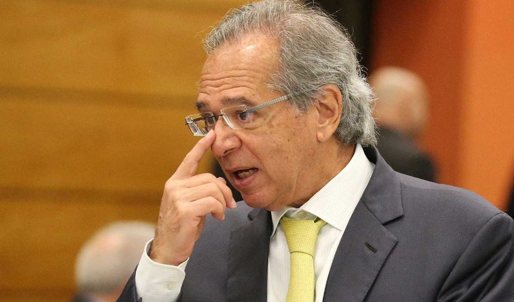 Guedes quer que BNDES devolva R$ 200 bilhões ao governo
