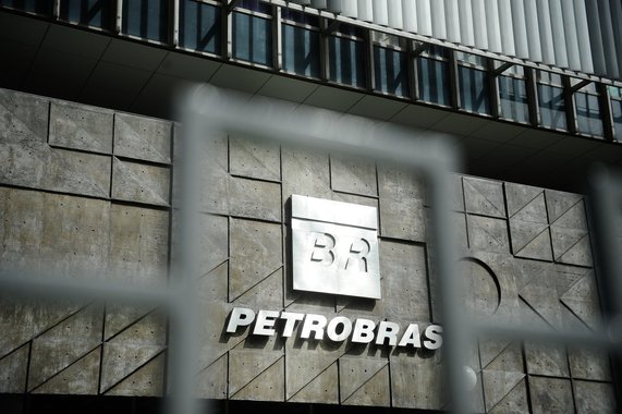 Refino e Política de Preços da Petrobrás, alerta aos presidenciáveis