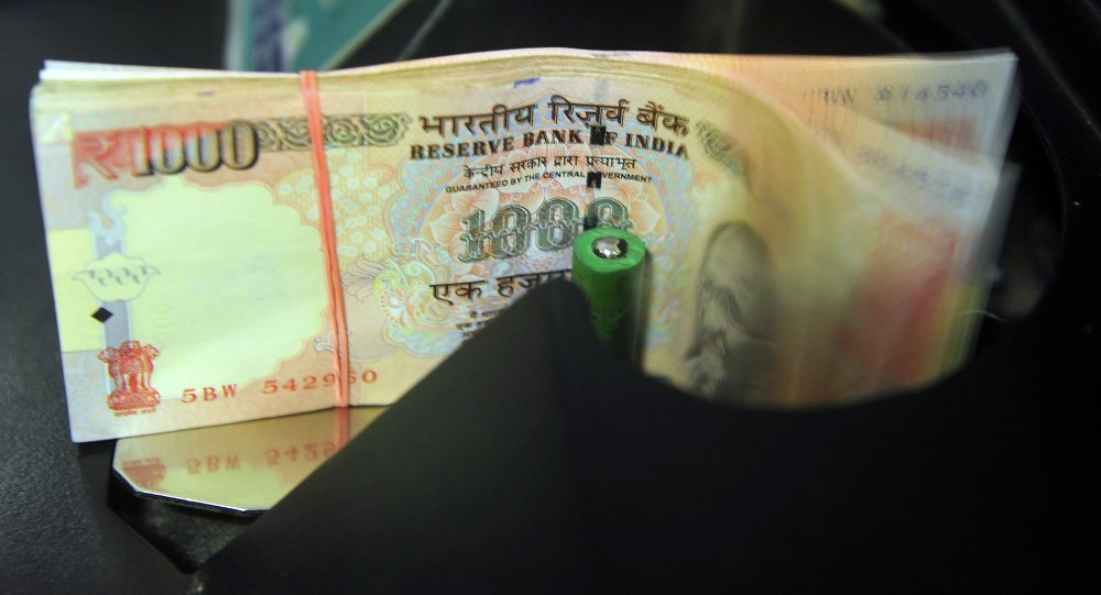 Nova Deli e Abu Dhabi acordaram realizar comércio em moedas locais