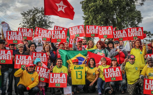 Lula Livre é a bandeira da democracia e do povo