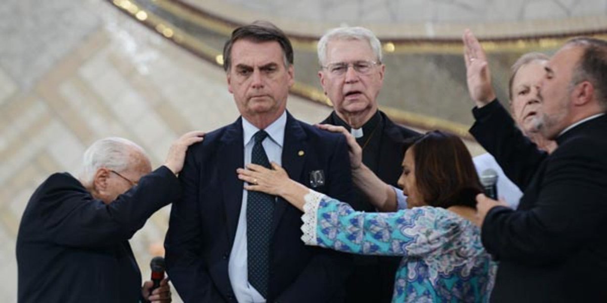 Bolsonaro na Canção Nova: fundamentalistas católicos são iguais aos fundamentalistas evangélicos