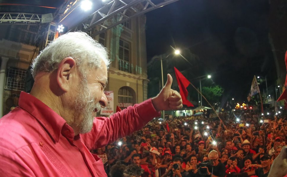 Abaixo-assinado por Lula Livre colhe mais de 70 mil assinaturas