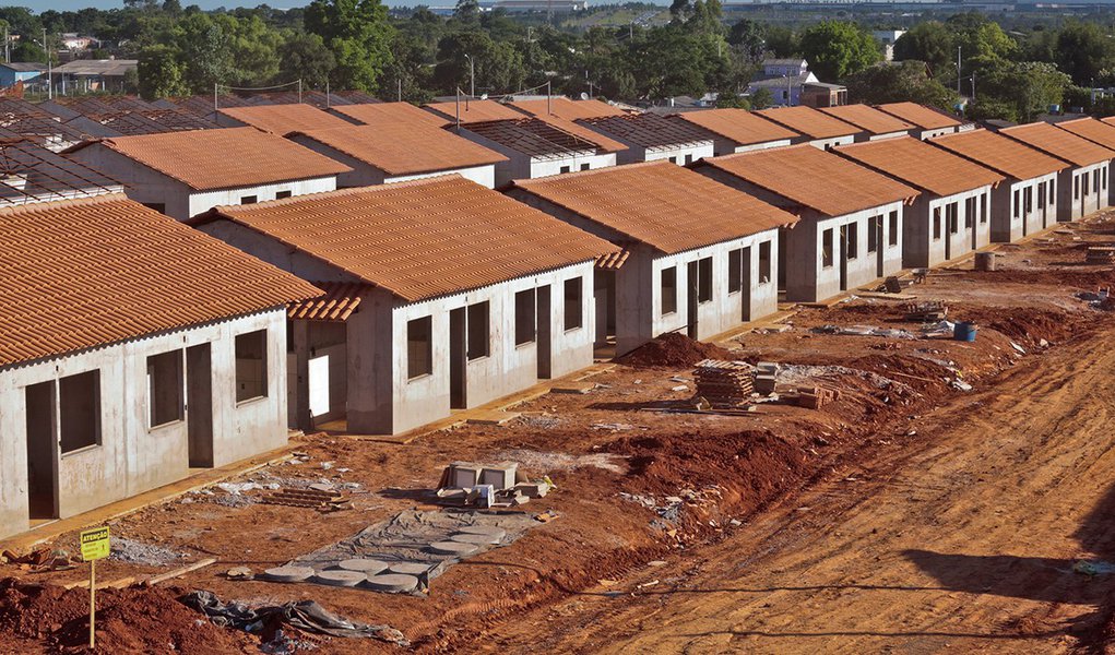 Minha Casa, Minha Vida completa 10 anos sob indefinição do governo Bolsonaro.