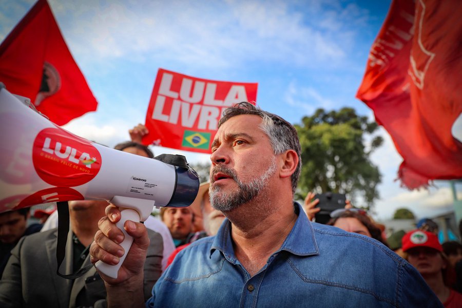 Paulo Pimenta: Thompson, Gebran e Dodge formaram uma quadrilha contra Lula