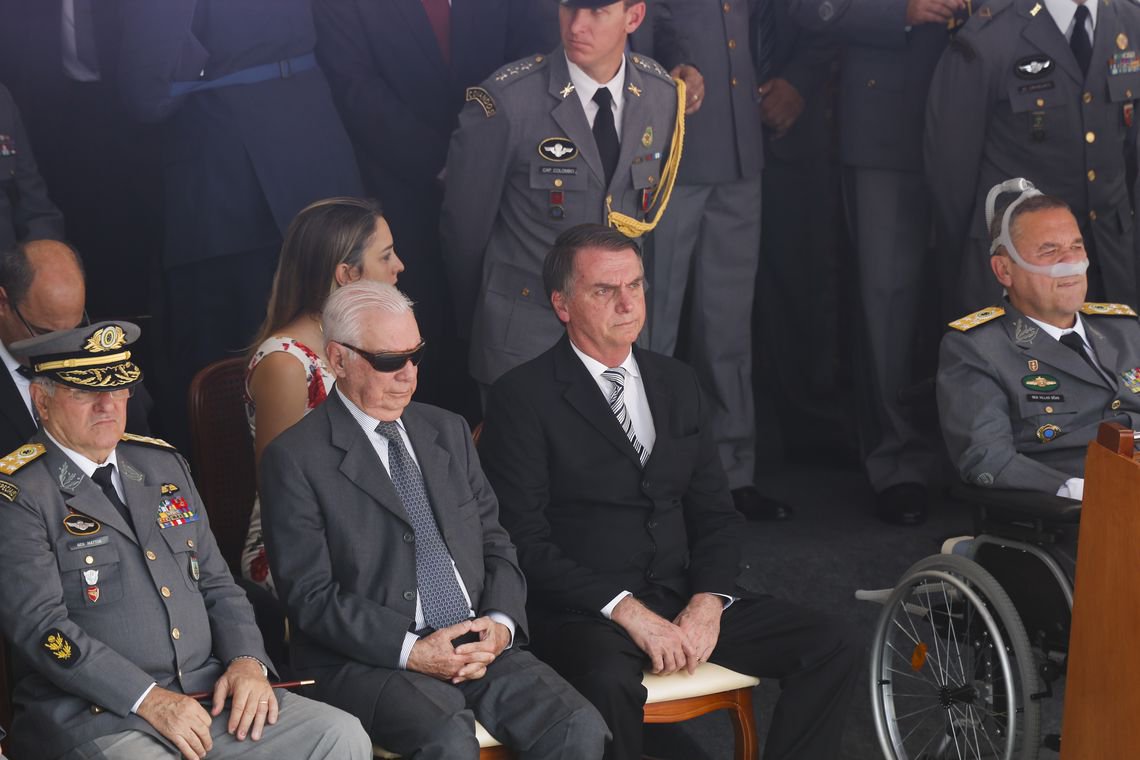 Macabro, Bolsonaro diz que sua morte interessa a muita gente