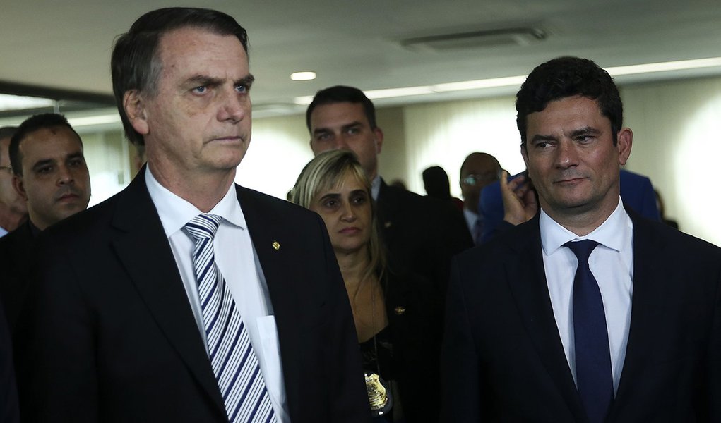 Junto com Bolsonaro, Moro deverá indicar ocupante da PGR