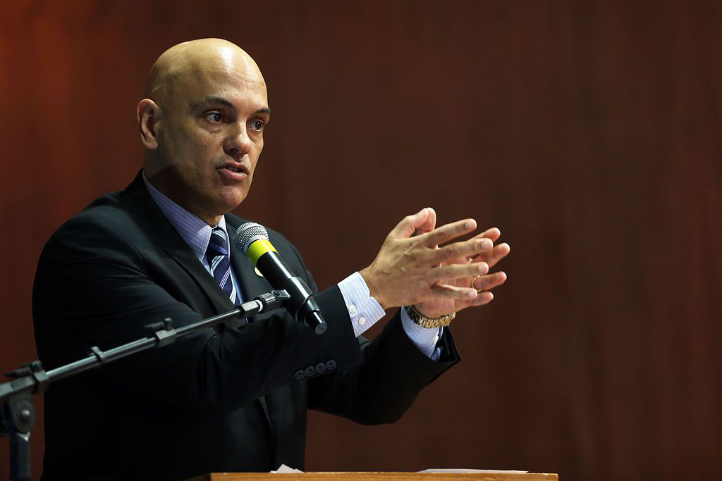 Quem ameaça a democracia é Bolsonaro, não o STF (Foto: Marcello Casal Jr/Agência Brasil) Quem ameaça a democracia é Bolsonaro, não o STF
