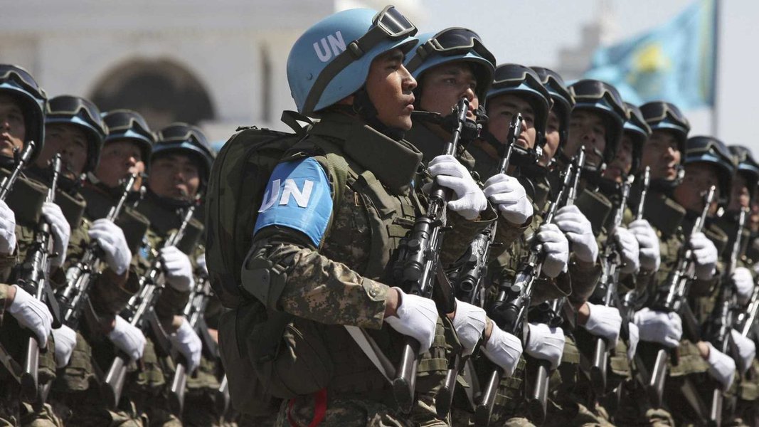 China convida adidos militares estrangeiros para discutir manutenção da paz