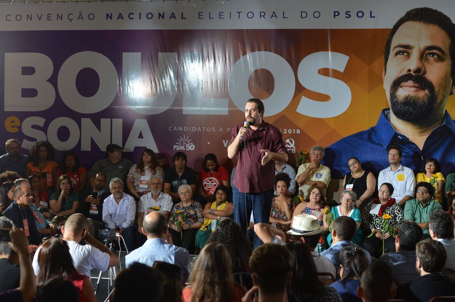 Luta pela democracia segue na ordem do dia, diz Boulos 