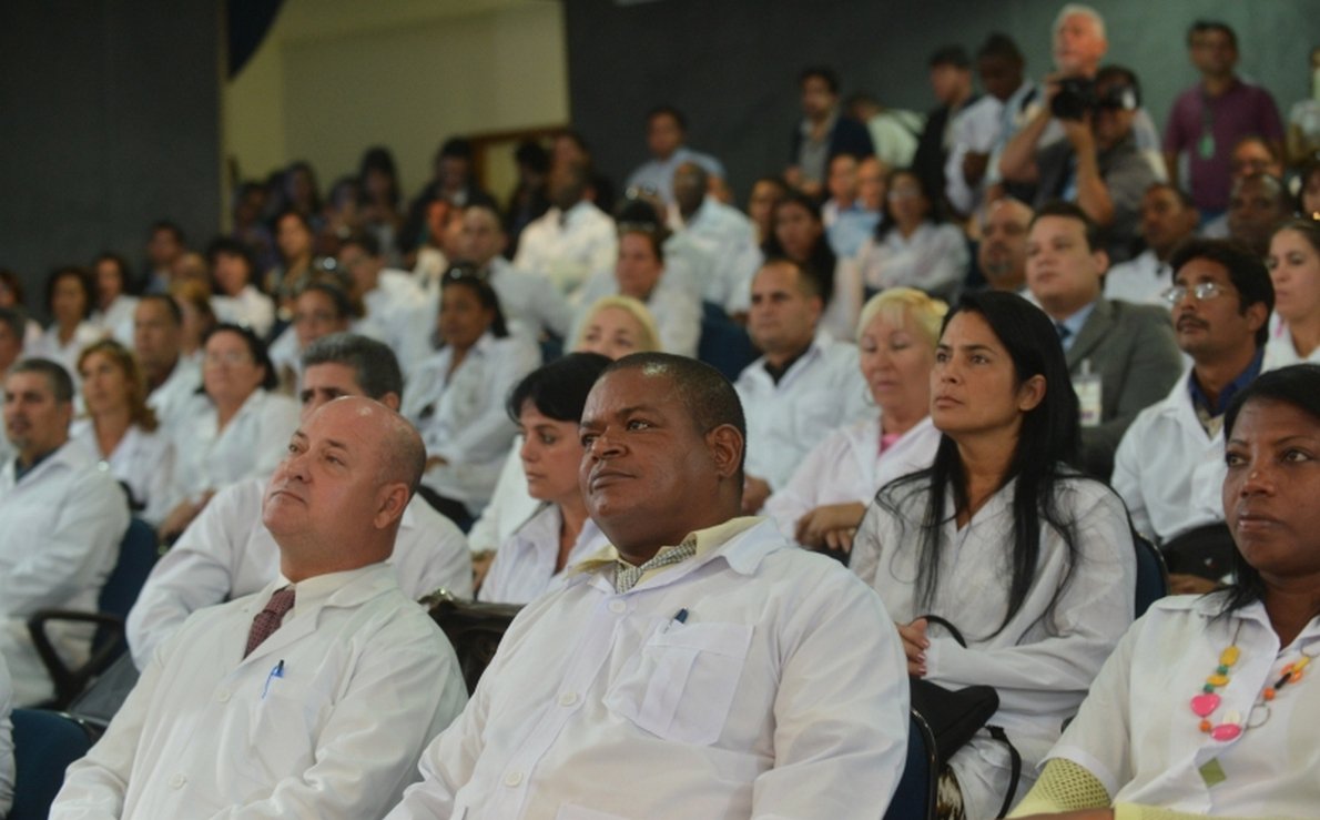Médicos brasileiros do Mais Médicos querem atuar em grandes centros