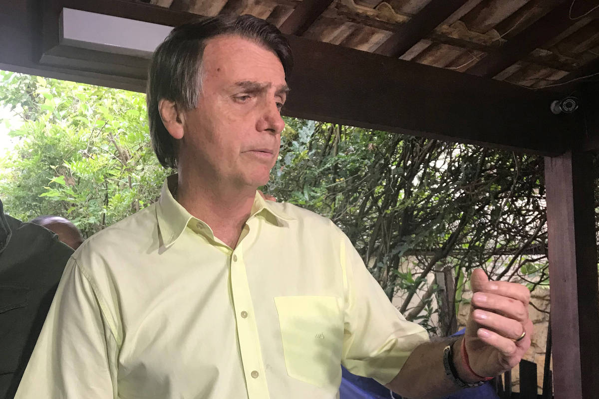 Mais Médicos: prefeitos estão irados com Bolsonaro