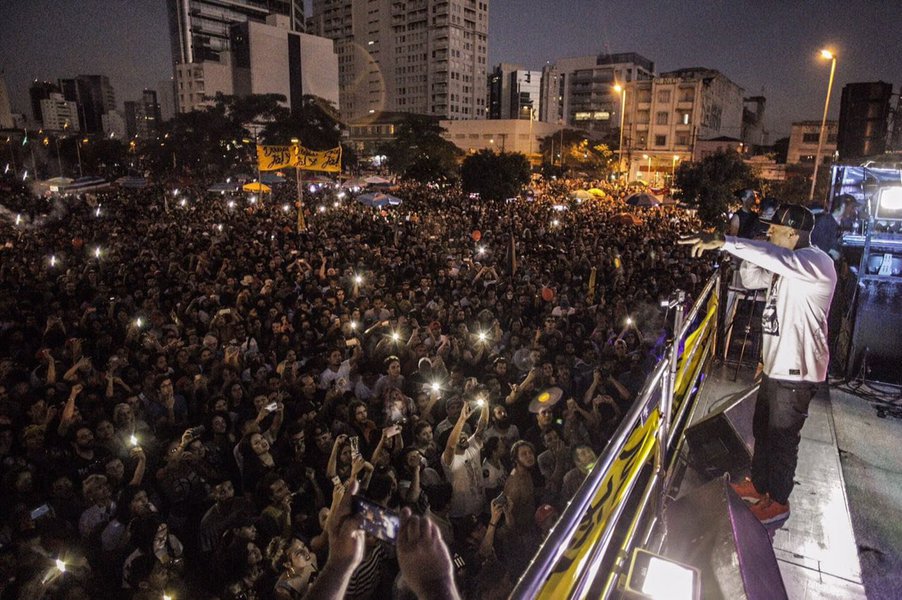 Mano Brown fala de rap, conservadorismo e de arte ante Bolsonaro