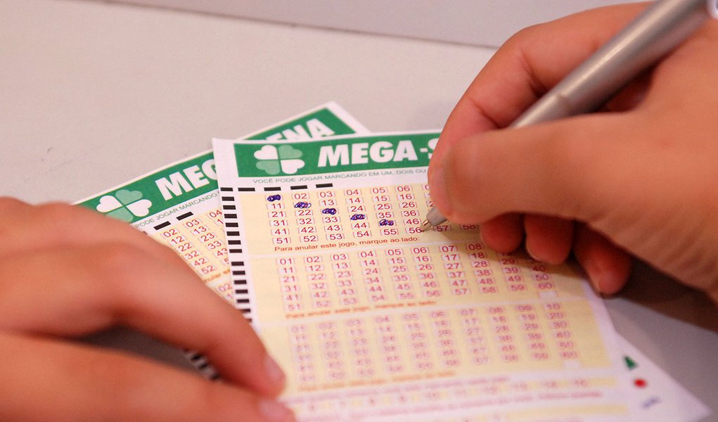 Na esteira do golpe, até arrecadação de loterias encolhe no Brasil
