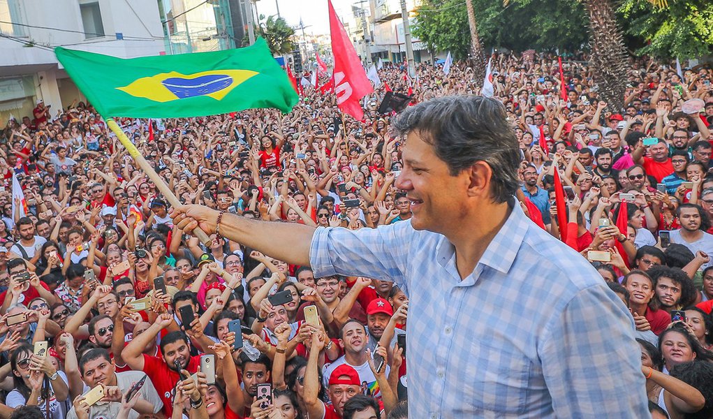 PT retoma com Haddad as caravanas, agora pela liberdade de Lula