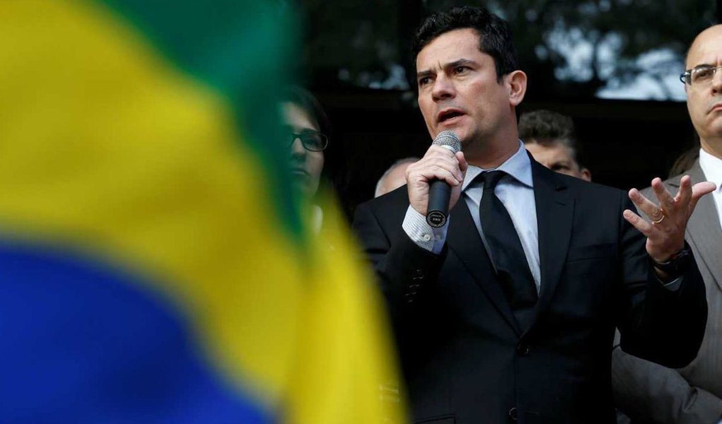 Arbitrariedades da Lava Jato geraram candidatura autoritária de Bolsonaro