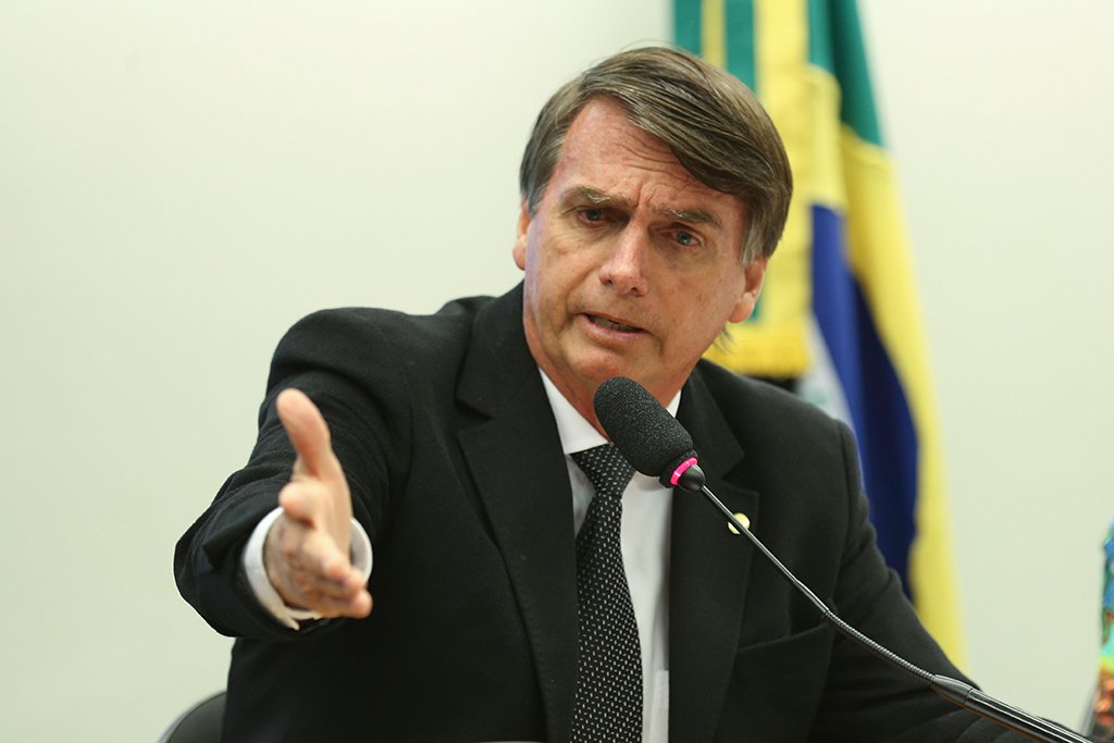 PF manda cinegrafista apagar filmagem de Bolsonaro
