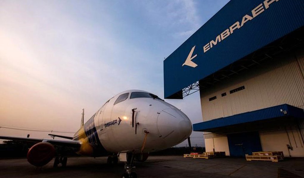 Site divulga caso de traição e negociata envolvendo a Embraer