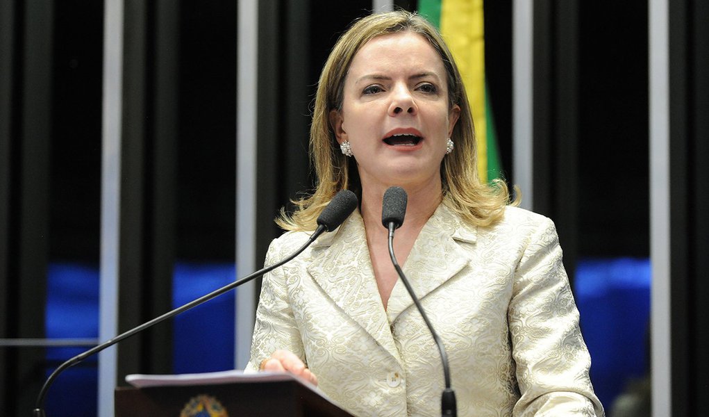 Gleisi: Bolsonaro é o responsável pela onda de violência no País