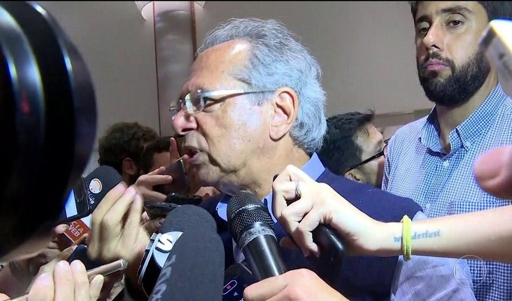 Paulo Guedes, futuro ministro da Economia, já fala em reduzir reservas internacionais