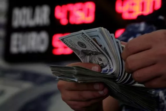 Após eleição de Bolsonaro, dólar abre em queda de mais de 1% ante o real