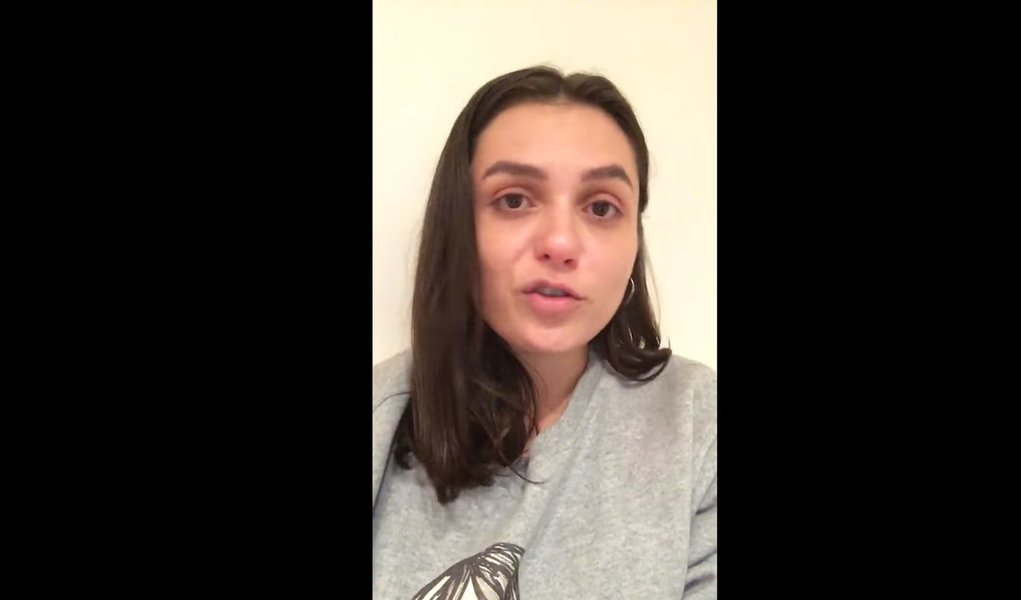 Monica Iozzi chora ao relatar agressão de amigo por bolsonaristas