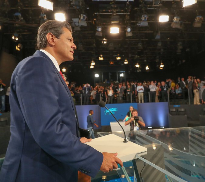 Haddad às emissoras: cancelar debates é compactuar com a covardia de Bolsonaro