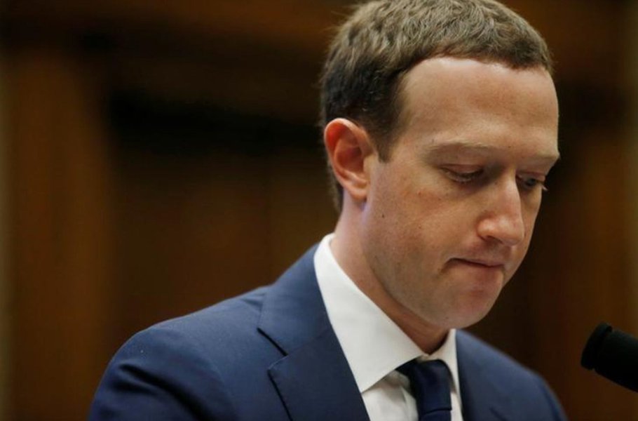 Parlamento europeu vai transmitir audiência com Zuckerberg nesta semana