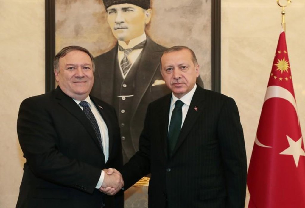 Pompeo encontra Erdogan após conversar com sauditas sobre jornalista desaparecido