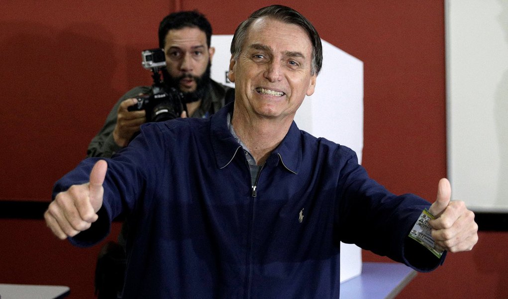 Bolsonaro diz não ter soluções para a crise