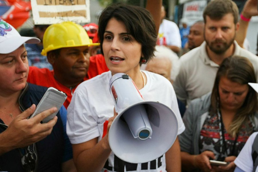 Manuela D’Ávila pede proteção da PF ao TSE e relata ameaças