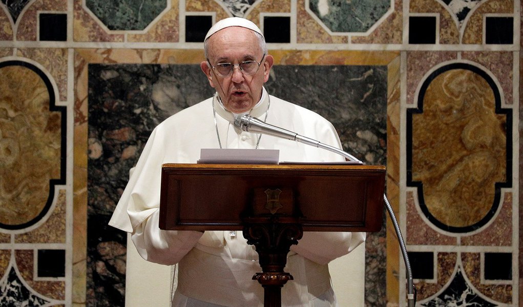 Papa recebe líder indígena Raoni em audiência privada
