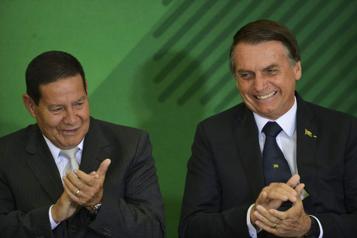 ‘Bolsonaro recua’ tem mais de 100 mil resultados em site de busca