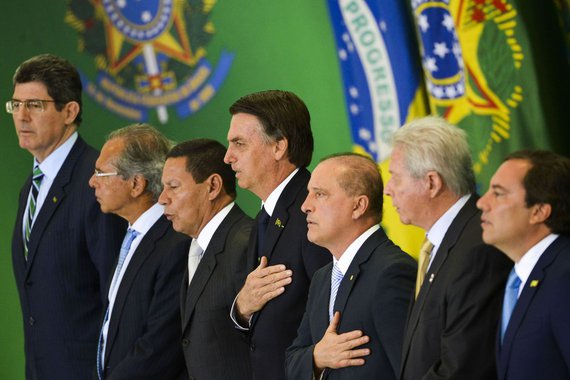 Bolsonaro precisa mais de Guedes do que vice-versa
