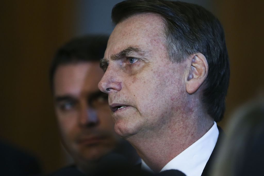 Bolsonaro não descerá do palanque