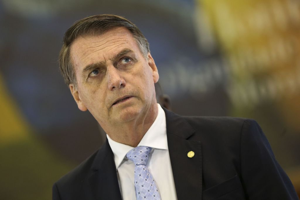 Governo Bolsonaro será sombrio, dizem jornais franceses