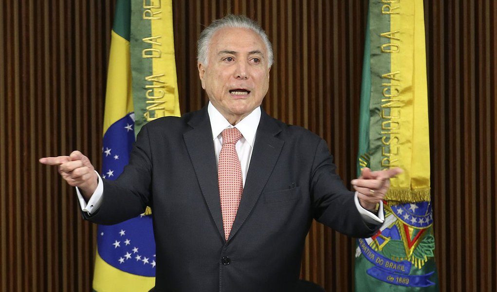 Após dois anos do golpe, Temer deixa um Brasil destroçado