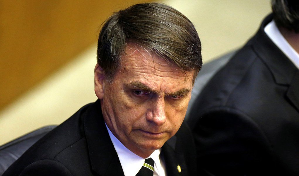 Em PE, Bolsonaro diz que abandonou 'populismo' e 'promessas vazias'