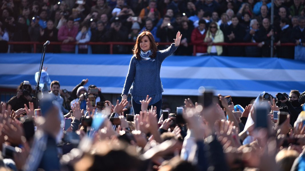 Julgamento é um novo ato de perseguição, diz Cristina Kirchner