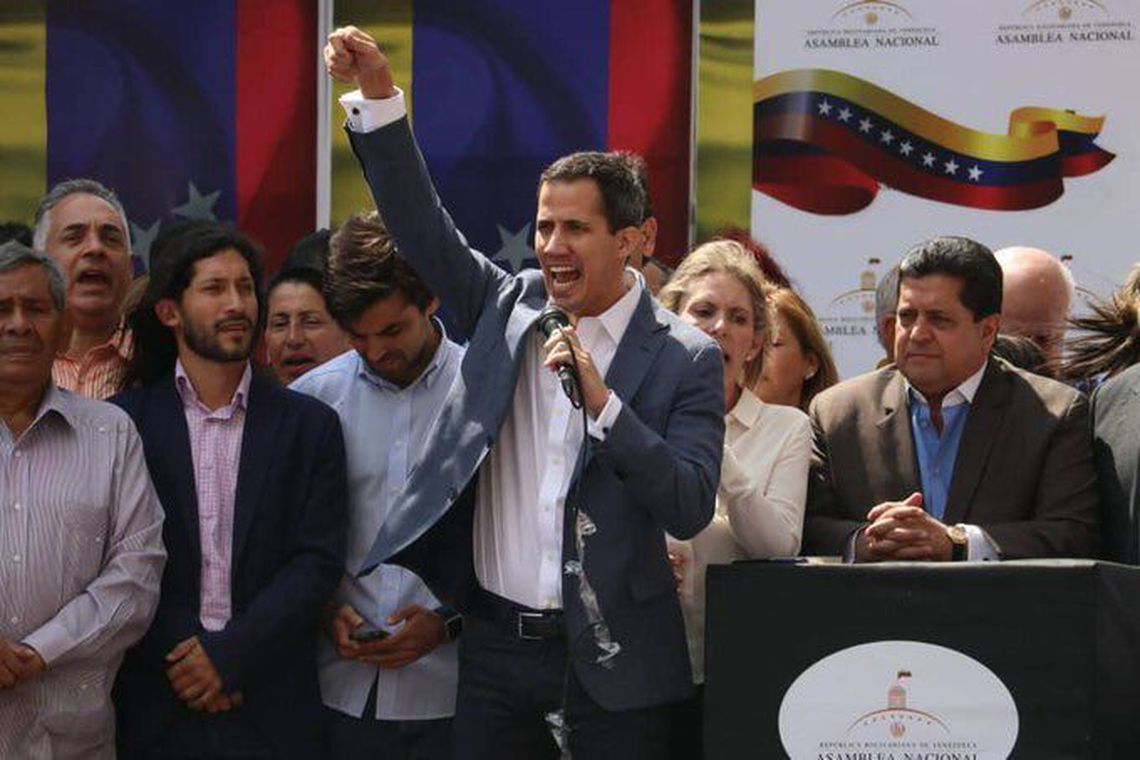 Em 'decreto' Guaidó determina abertura da fronteira da Venezuela com o Brasil