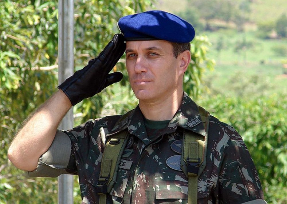 General brasileiro será subordinado ao Exército americano