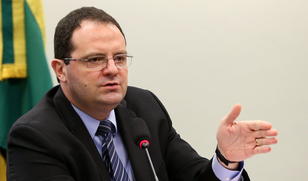 Nelson Barbosa: PT deve preparar alternativas à reforma da Previdência de Guedes