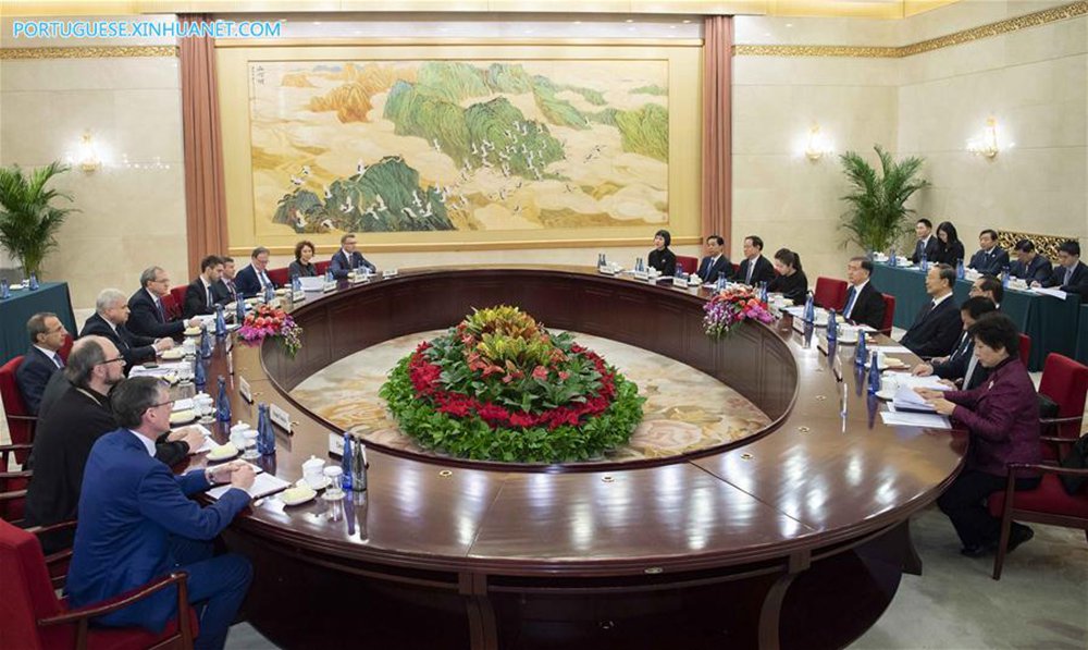 China e Rússia fortalecerão cooperação em áreas econômica e social